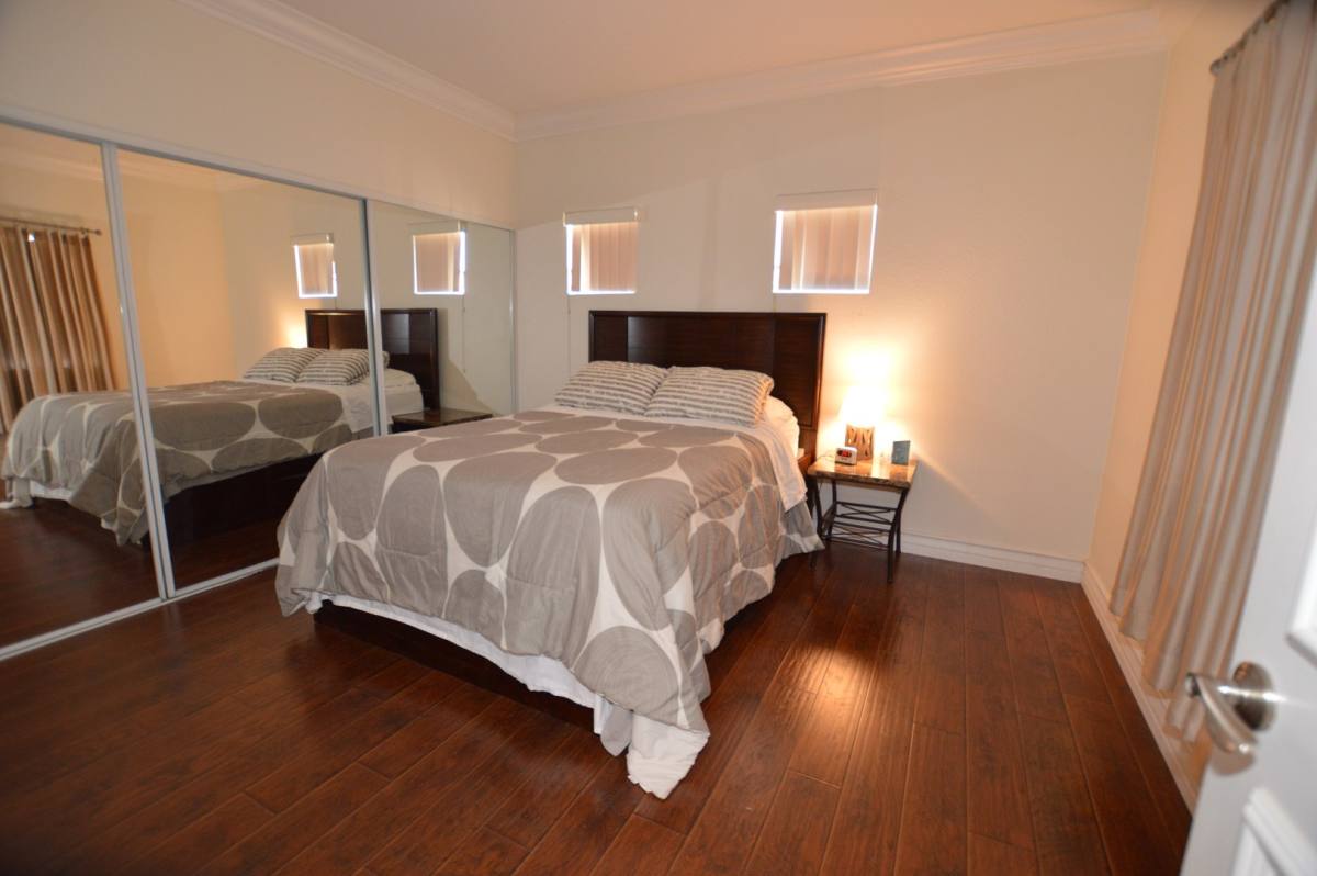 Apartment for rent at 220 E Flamingo Rd, Las Vegas, NV 89169