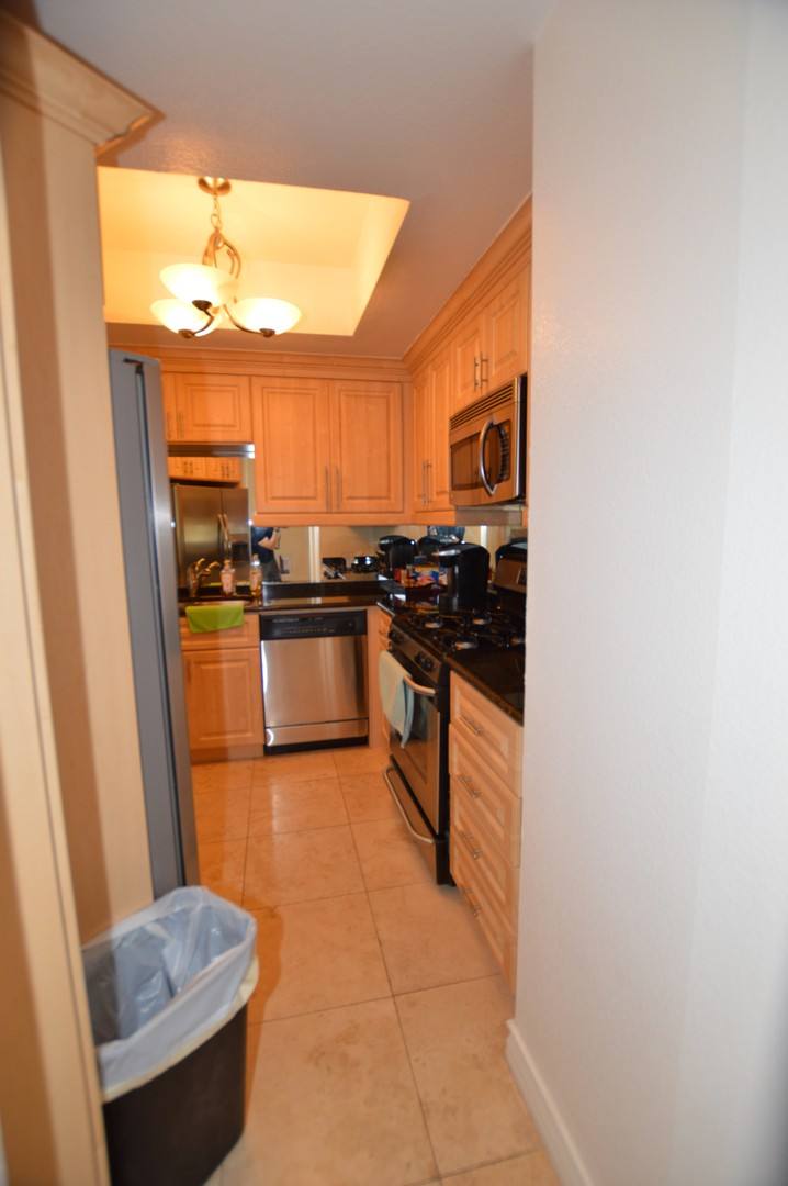Apartment for rent at 220 E Flamingo Rd, Las Vegas, NV 89169