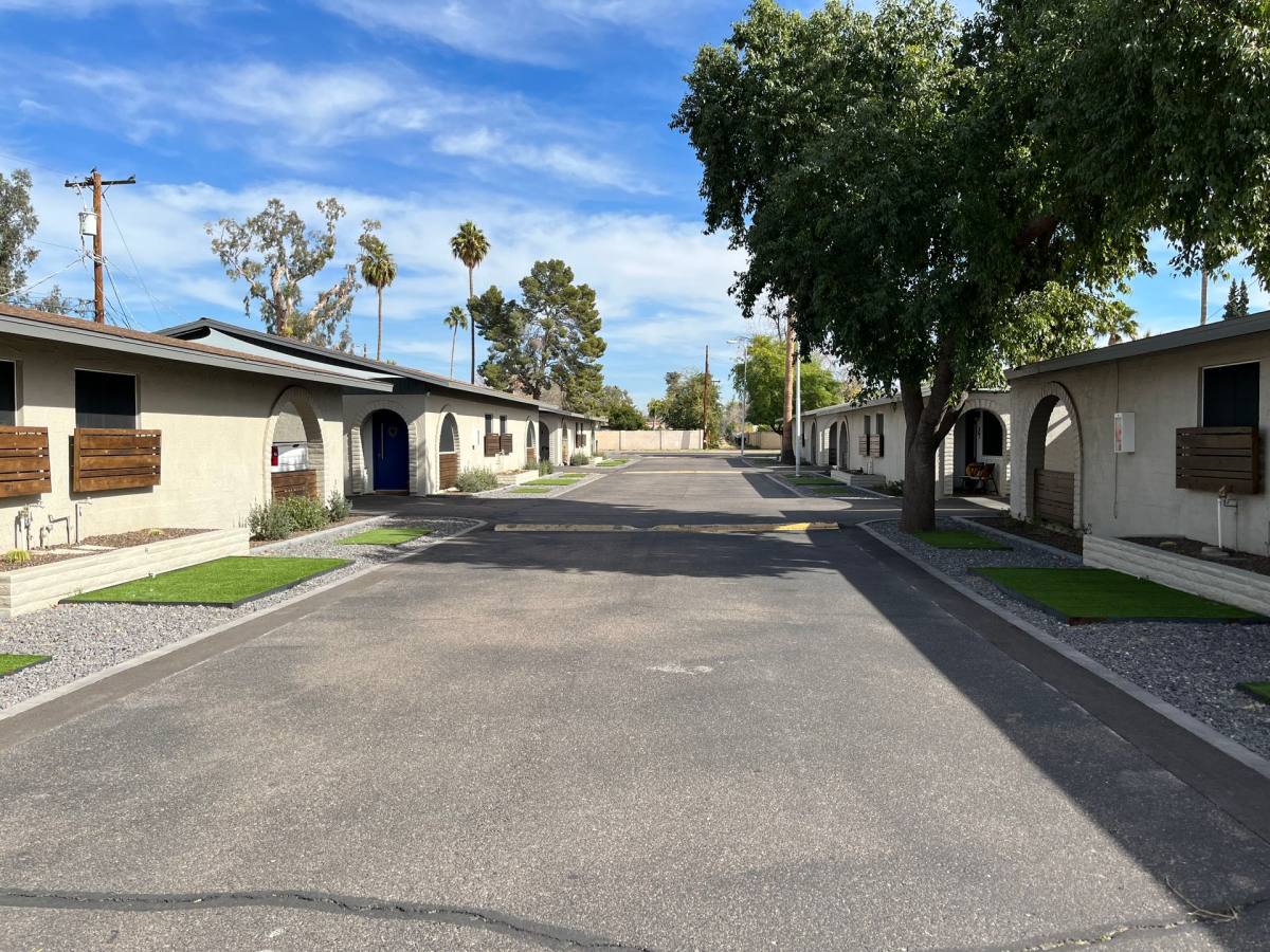Apartment for rent at 3002 N 40th St, Phoenix, AZ 85018
