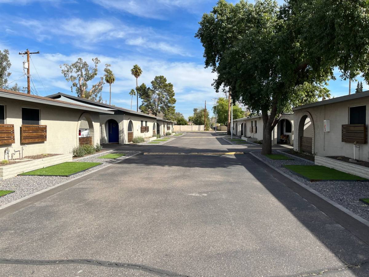 Apartment for rent at 3002 N 40th St, Phoenix, AZ 85018