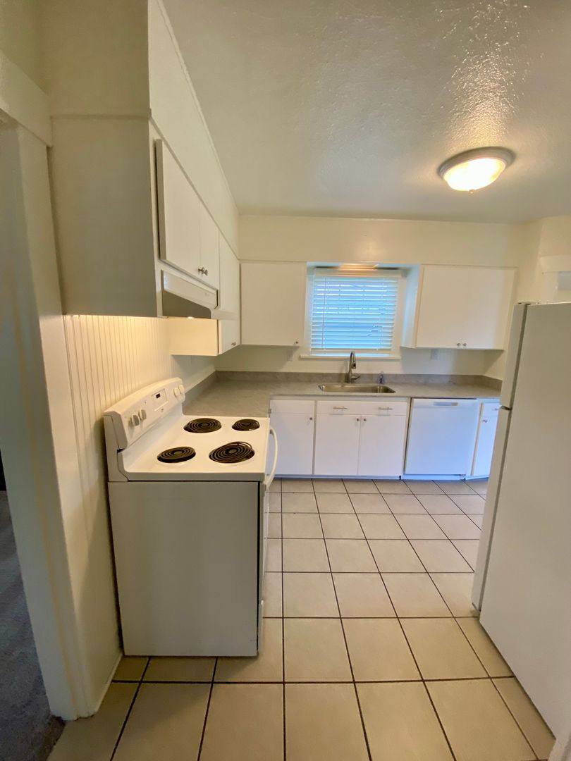 House for rent at 15721 Main St E, Sumner, WA 98390