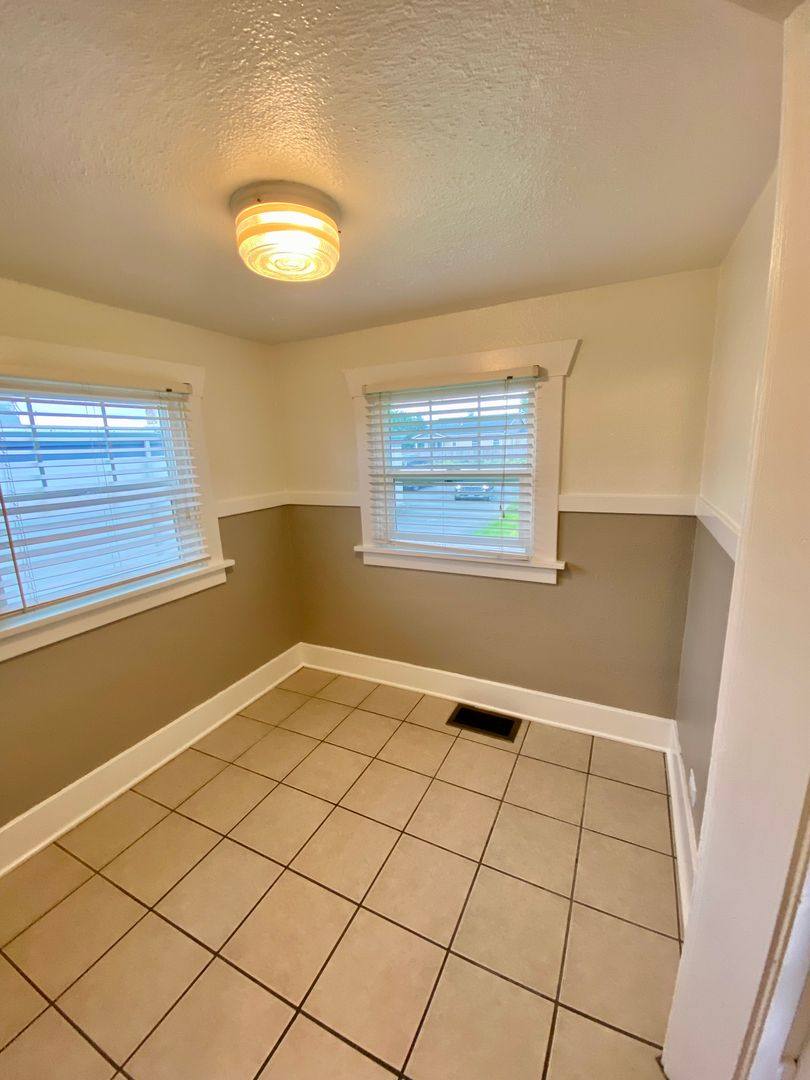 House for rent at 15721 Main St E, Sumner, WA 98390