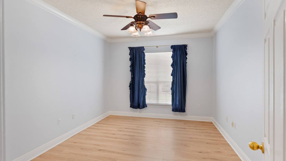 House for rent at 4464 Highland Rd, Baton Rouge, LA 70808