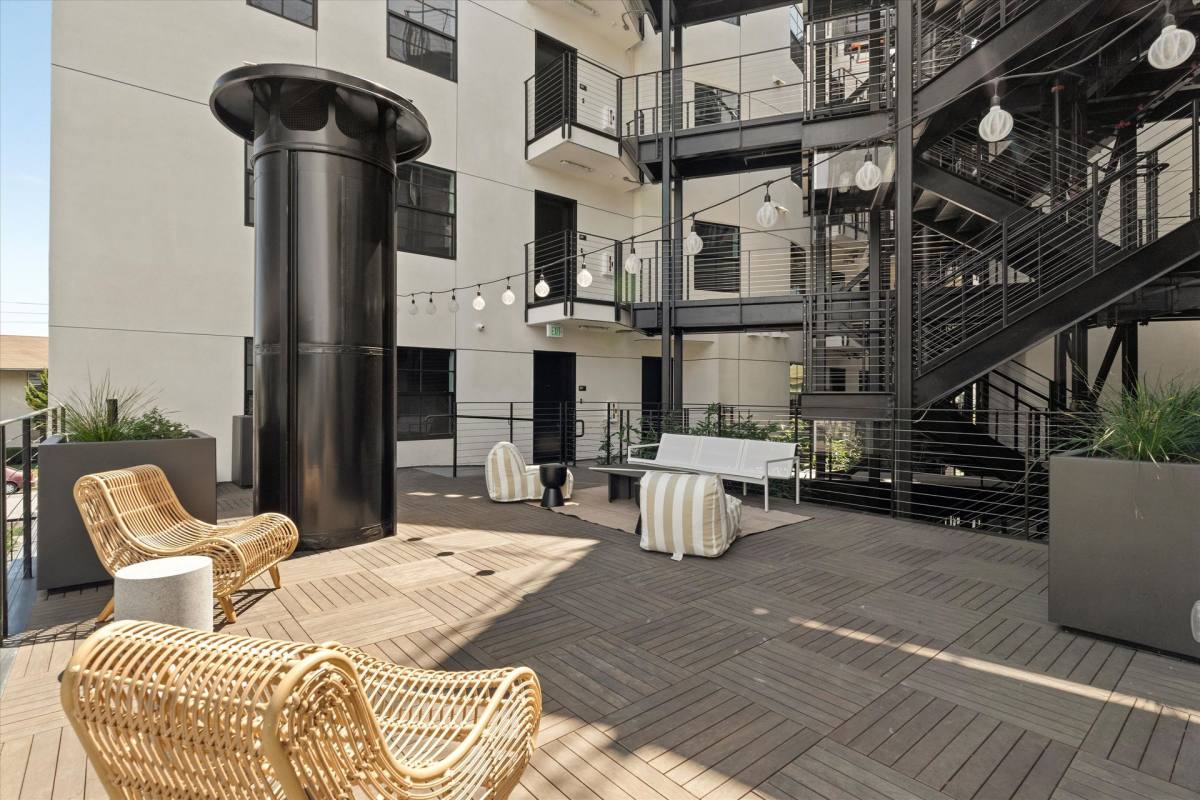 Apartment for rent at 8833 Reading Ave, Los Angeles, CA 90045