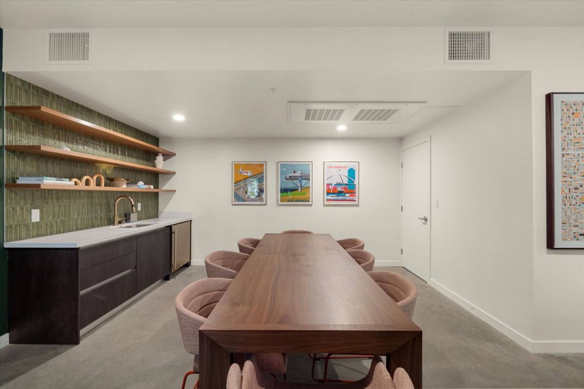 Apartment for rent at 8833 Reading Ave, Los Angeles, CA 90045