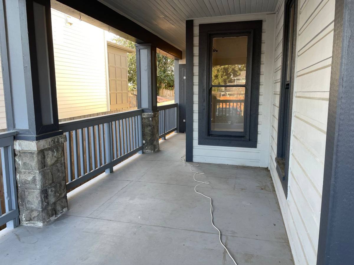 Apartment for rent at 1614 Kauffman Ave, Vancouver, WA 98660