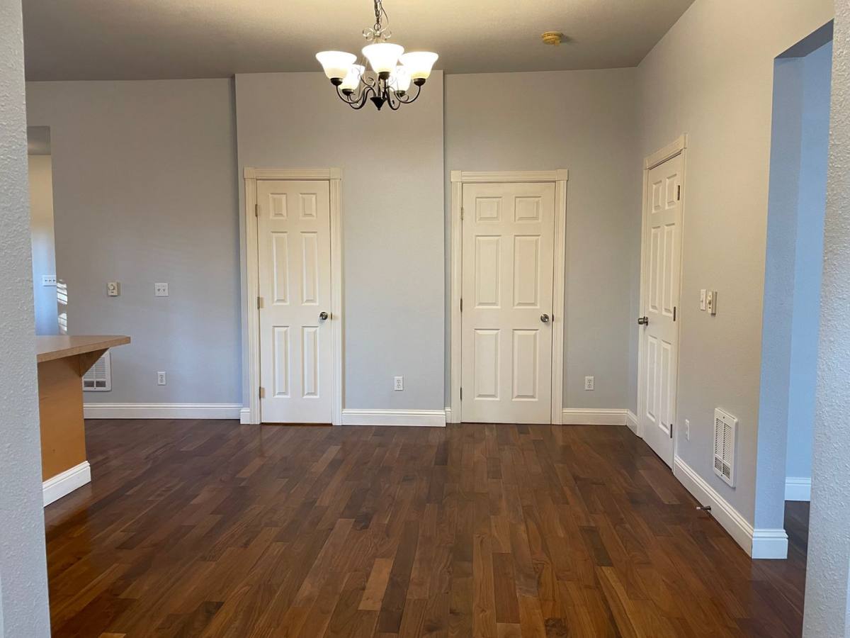 Apartment for rent at 1614 Kauffman Ave, Vancouver, WA 98660