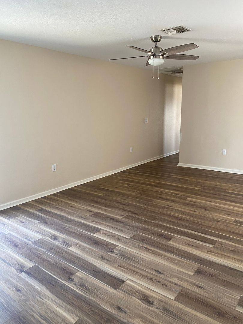 Apartment for rent at 907, 909, & 911 Locke St, Avon Park, FL 33825