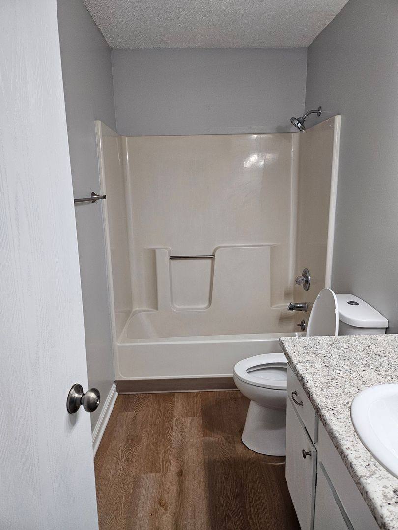 Apartment for rent at 901 E 17th St, Norwalk, IA 50211