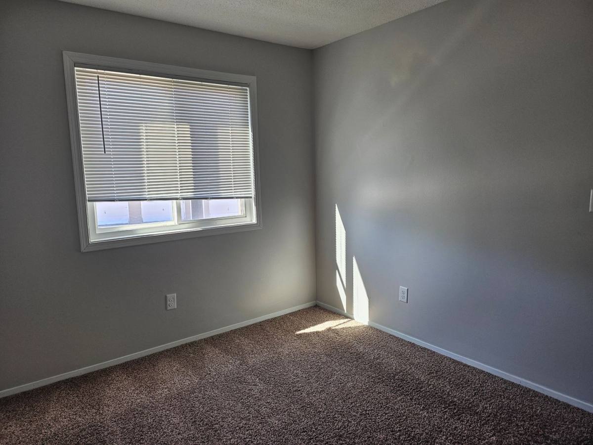 Apartment for rent at 901 E 17th St, Norwalk, IA 50211
