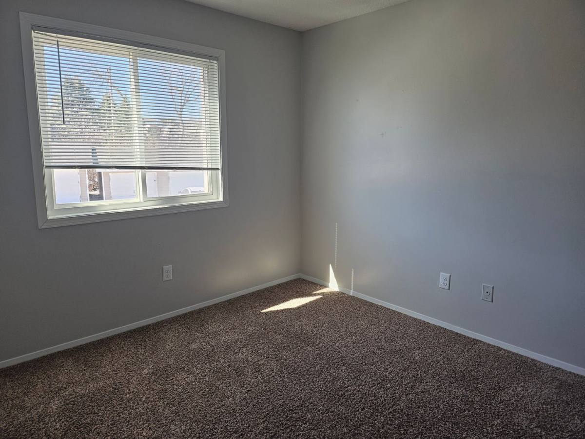 Apartment for rent at 901 E 17th St, Norwalk, IA 50211