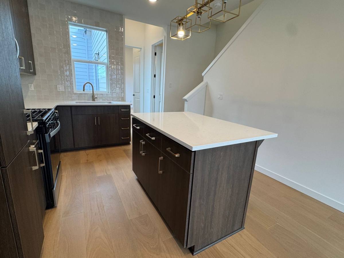 Apartment for rent at 11580 SW 47th Ave, Portland, OR 97219