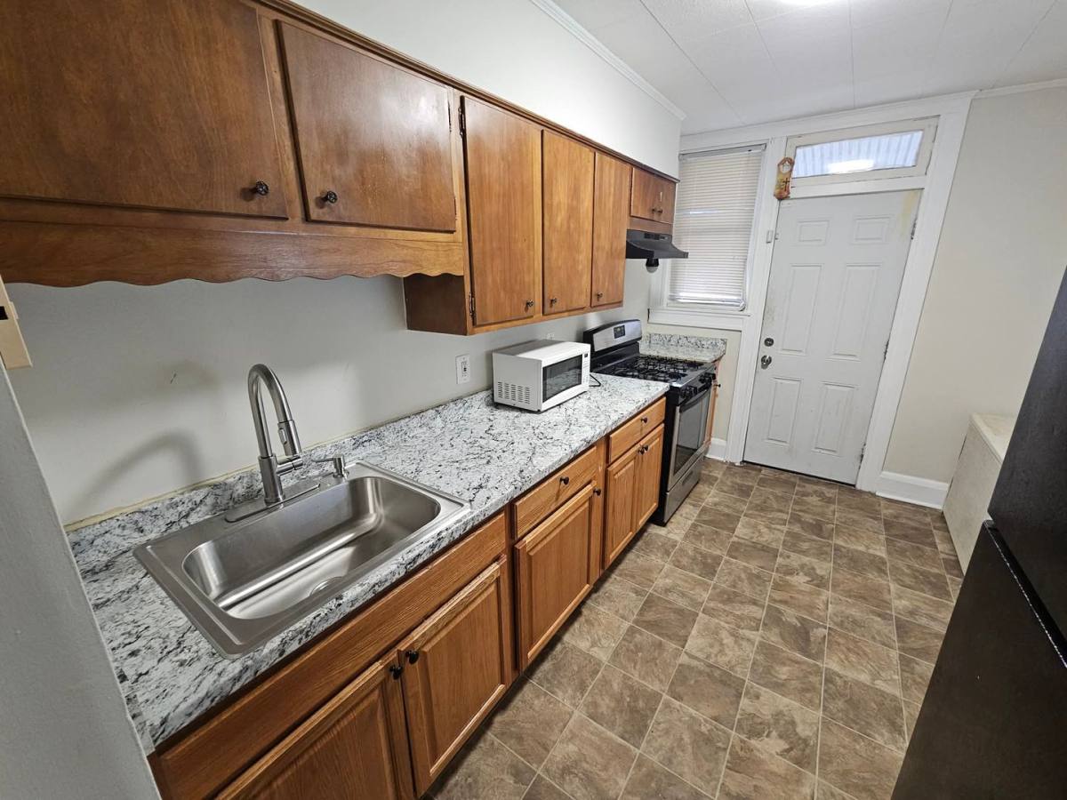 Townhouse for rent at 3406 Kenyon Ave, Baltimore, MD 21213