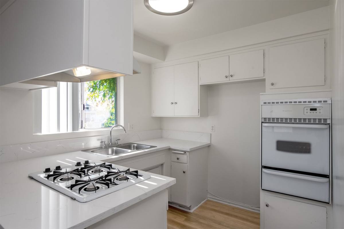 Apartment for rent at 367 W Lexington Dr, Glendale, CA 91203