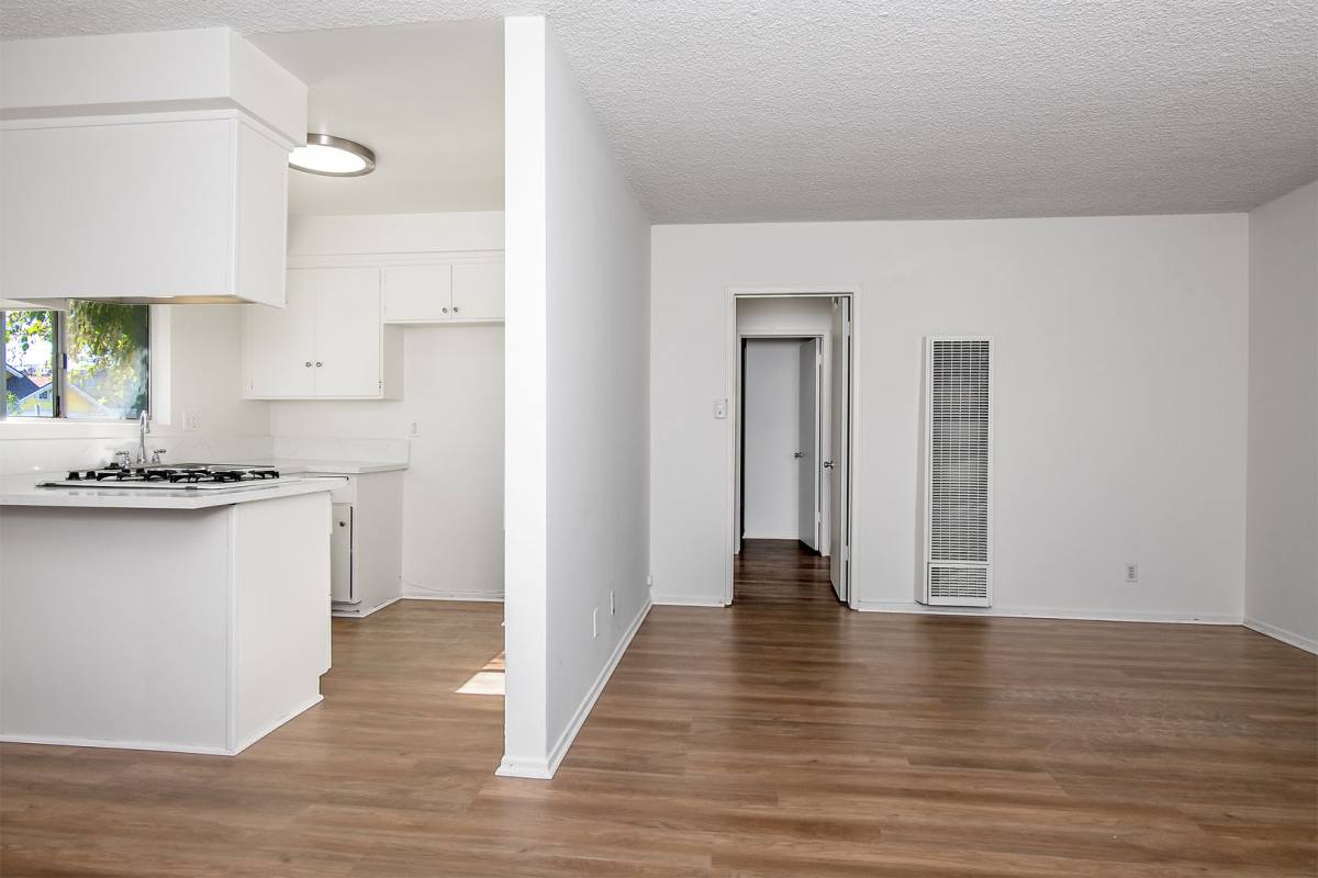 Apartment for rent at 367 W Lexington Dr, Glendale, CA 91203