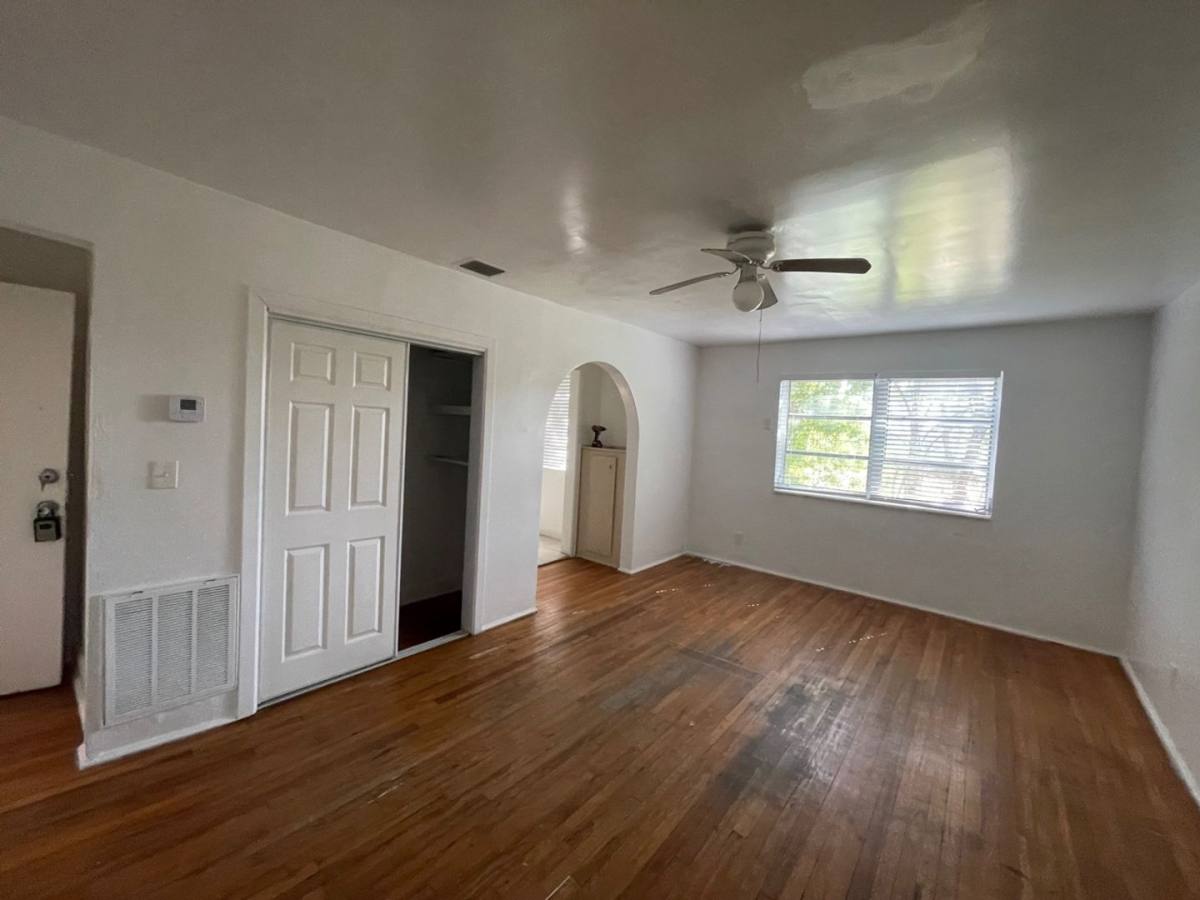 Apartment for rent at 1556 Polk St, Hollywood, FL 33020