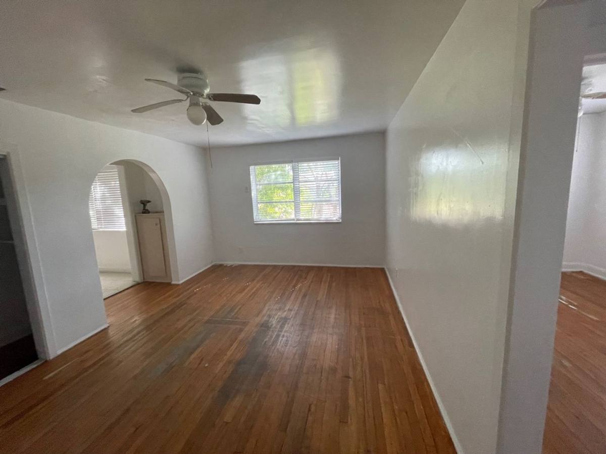 Apartment for rent at 1556 Polk St, Hollywood, FL 33020