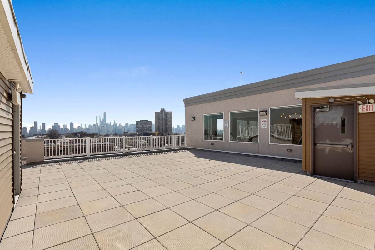 Apartment for rent at 6200 Hudson Ave, West New York, NJ 07093