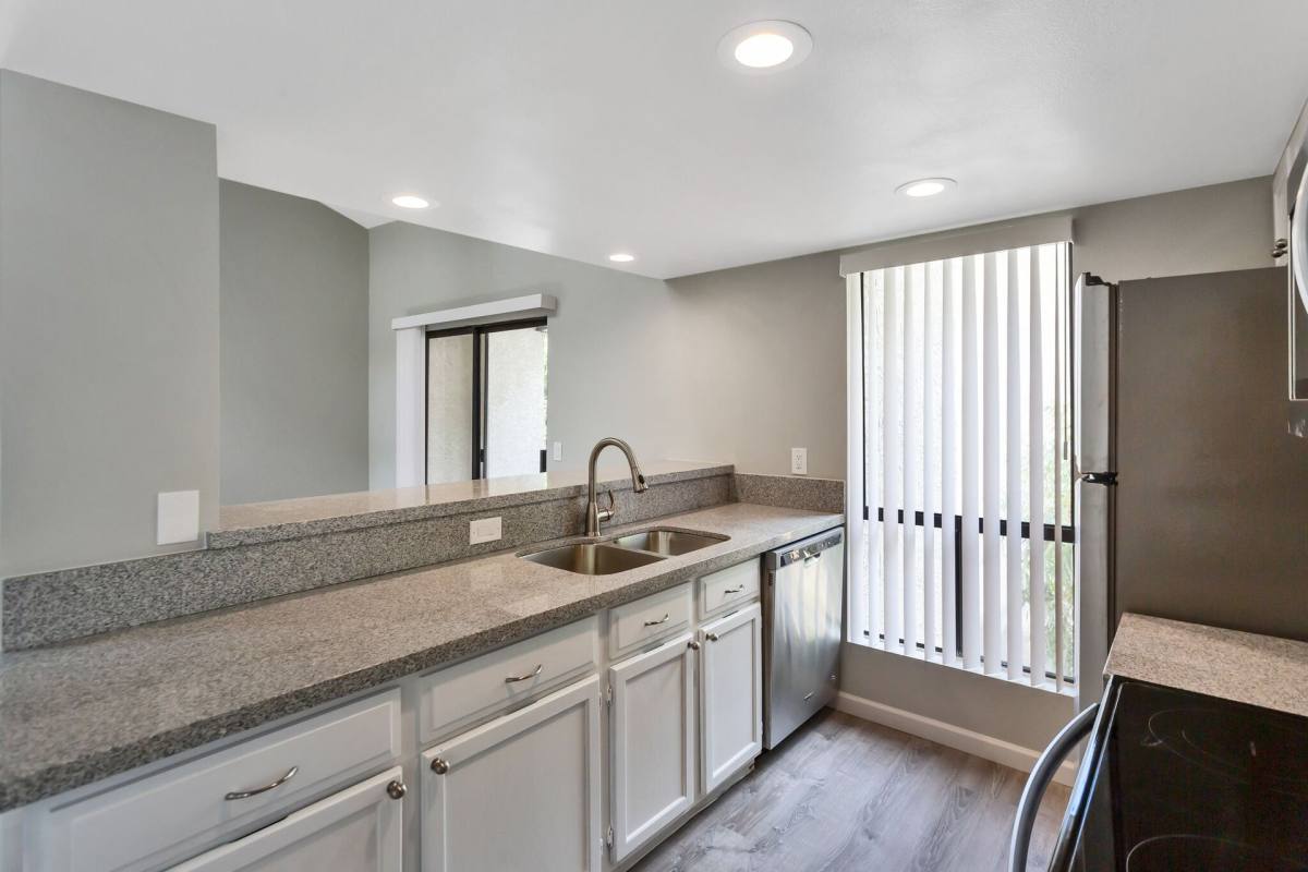 Apartment for rent at 80 W Maryland Ave, Phoenix, AZ 85013