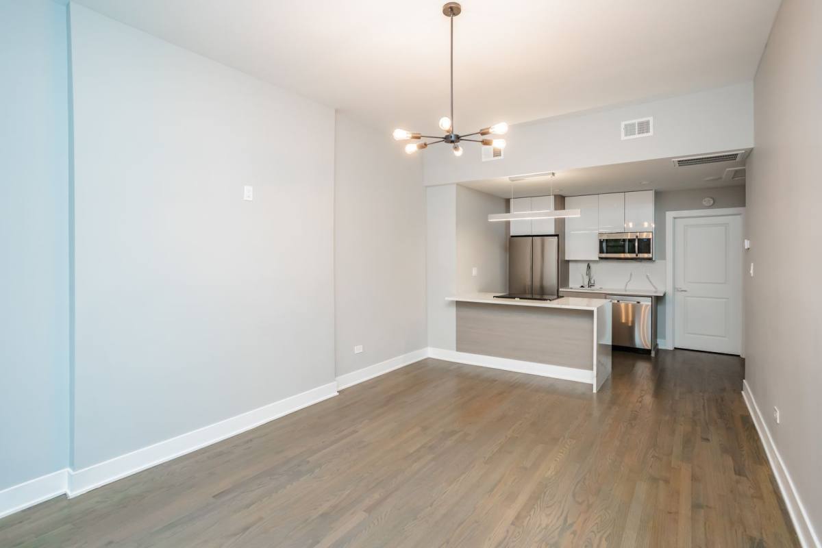 Apartment for rent at 1421 N Dearborn St, Chicago, IL 60610
