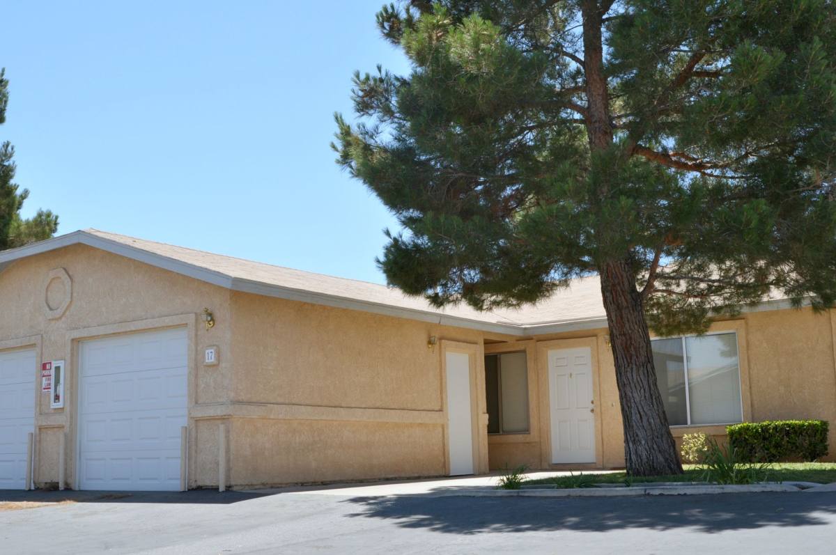 Apartment for rent at 8890 G Ave, Hesperia, CA 92345