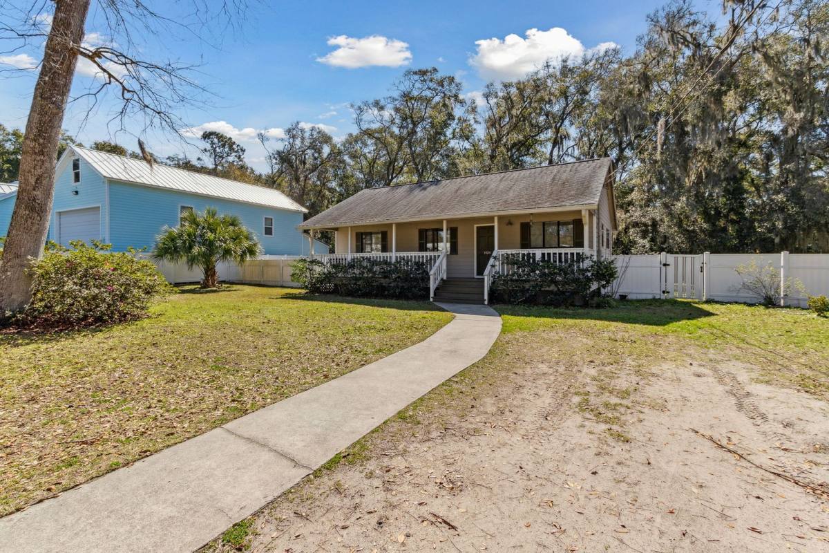 House for rent at 1424 Lewis St, Fernandina Beach, FL 32034