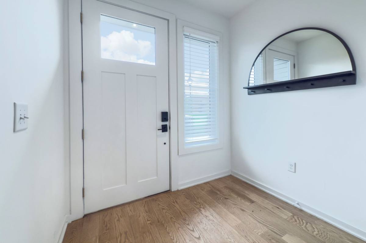 Townhouse for rent at 2737 Shenandoah Ave, Charlotte, NC 28205