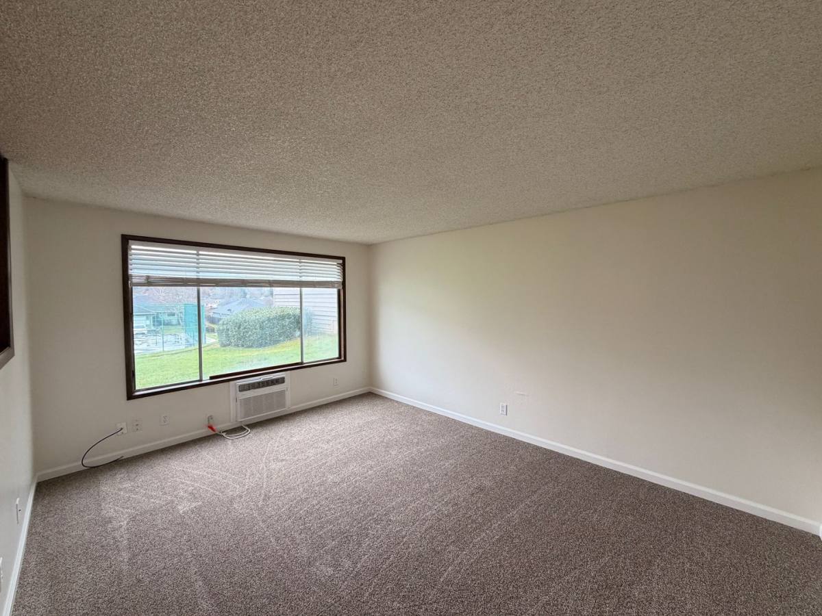 Apartment for rent at 125 Village Dr, Winchester, OR 97495