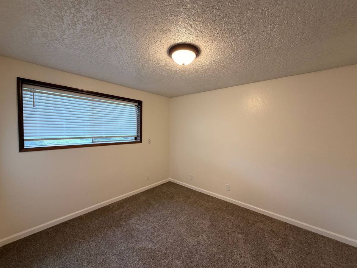 Apartment for rent at 125 Village Dr, Winchester, OR 97495