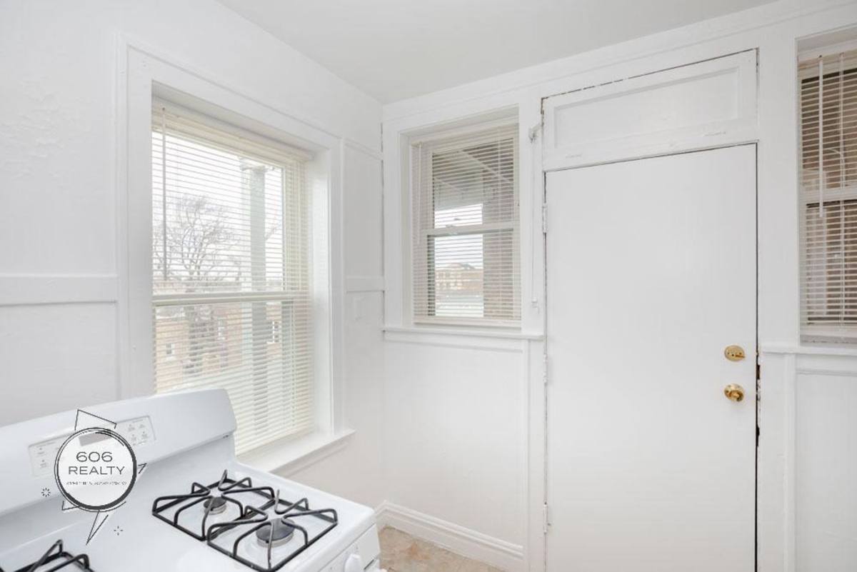 Apartment for rent at 5910-12 W 26th St, Cicero, IL 60804
