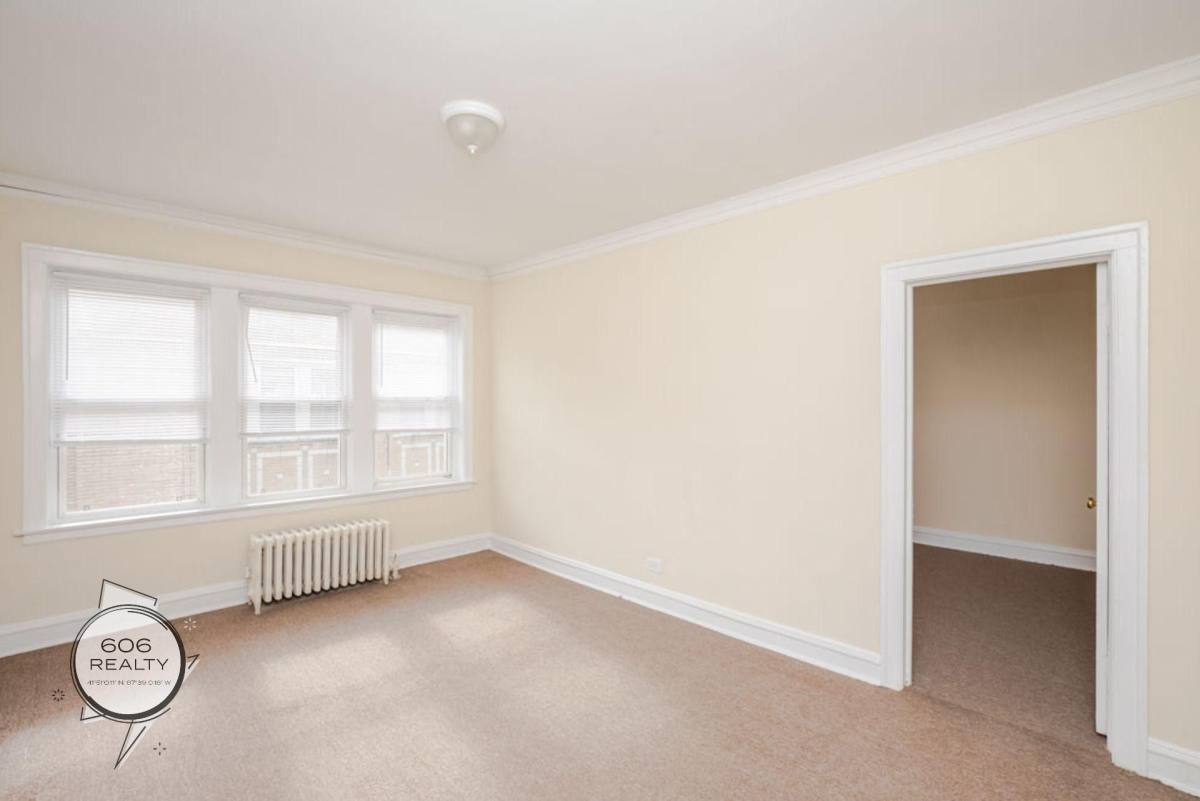 Apartment for rent at 6500 W Cermak Rd, Berwyn, IL 60402