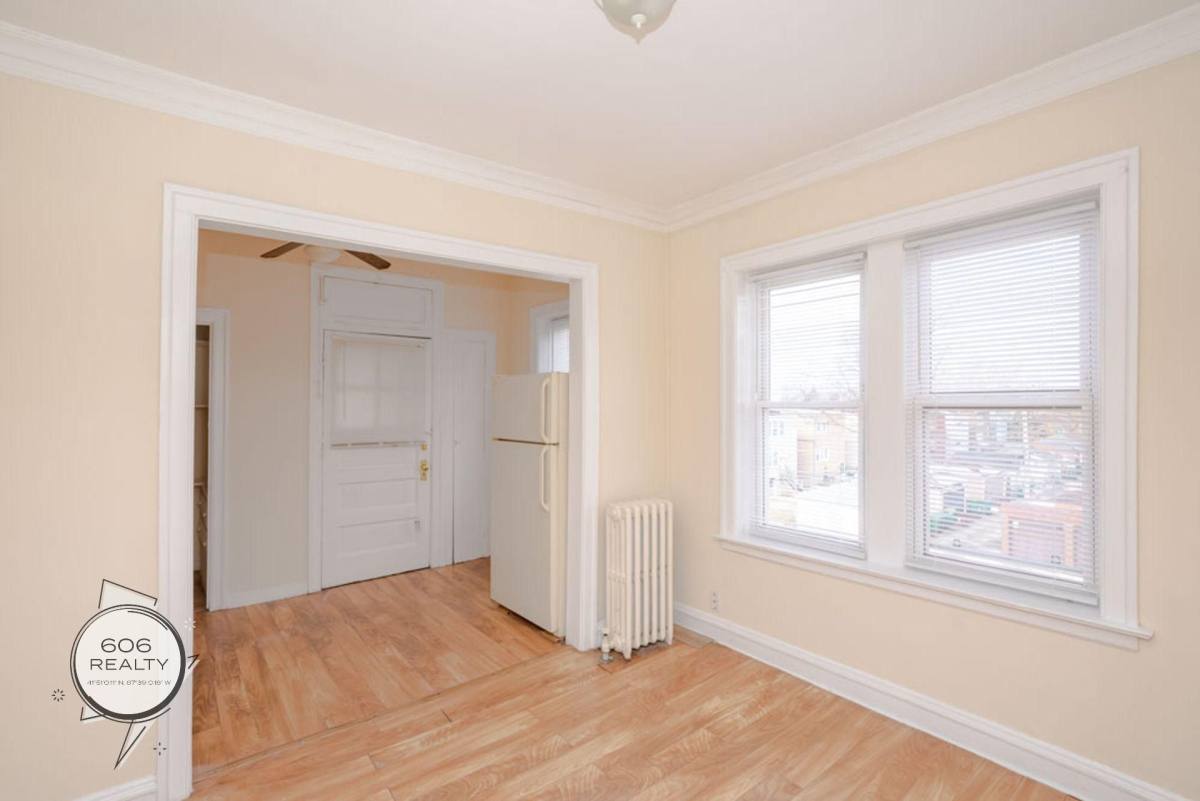 Apartment for rent at 6500 W Cermak Rd, Berwyn, IL 60402