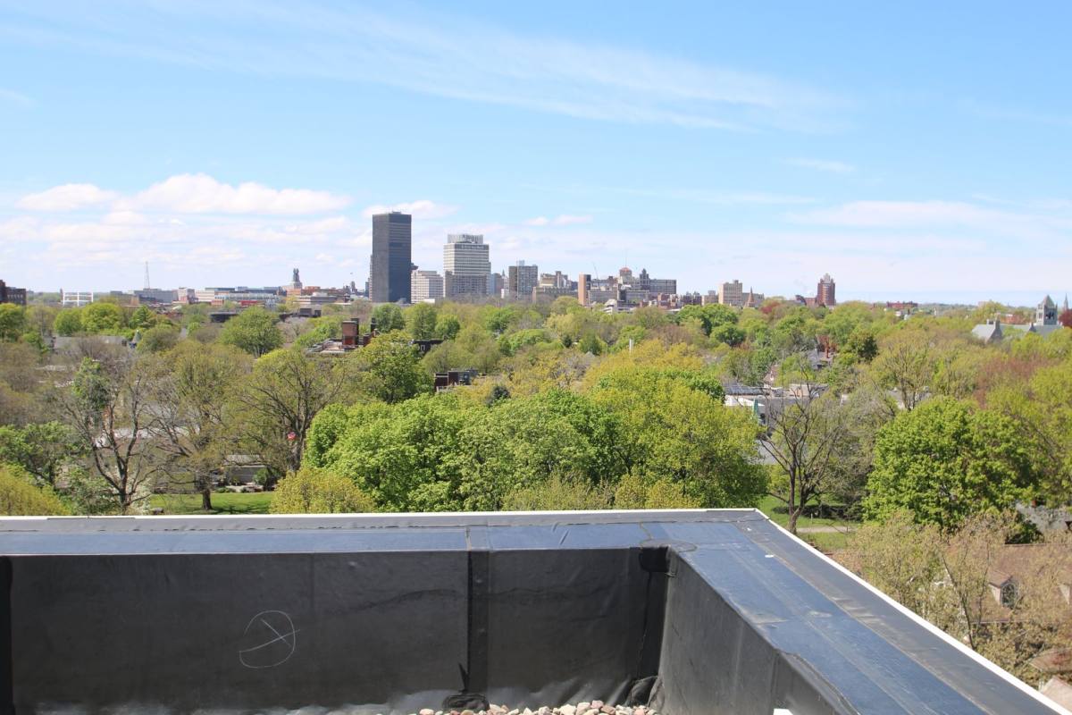 Apartment for rent at 267 Oxford St, Rochester, NY 14607