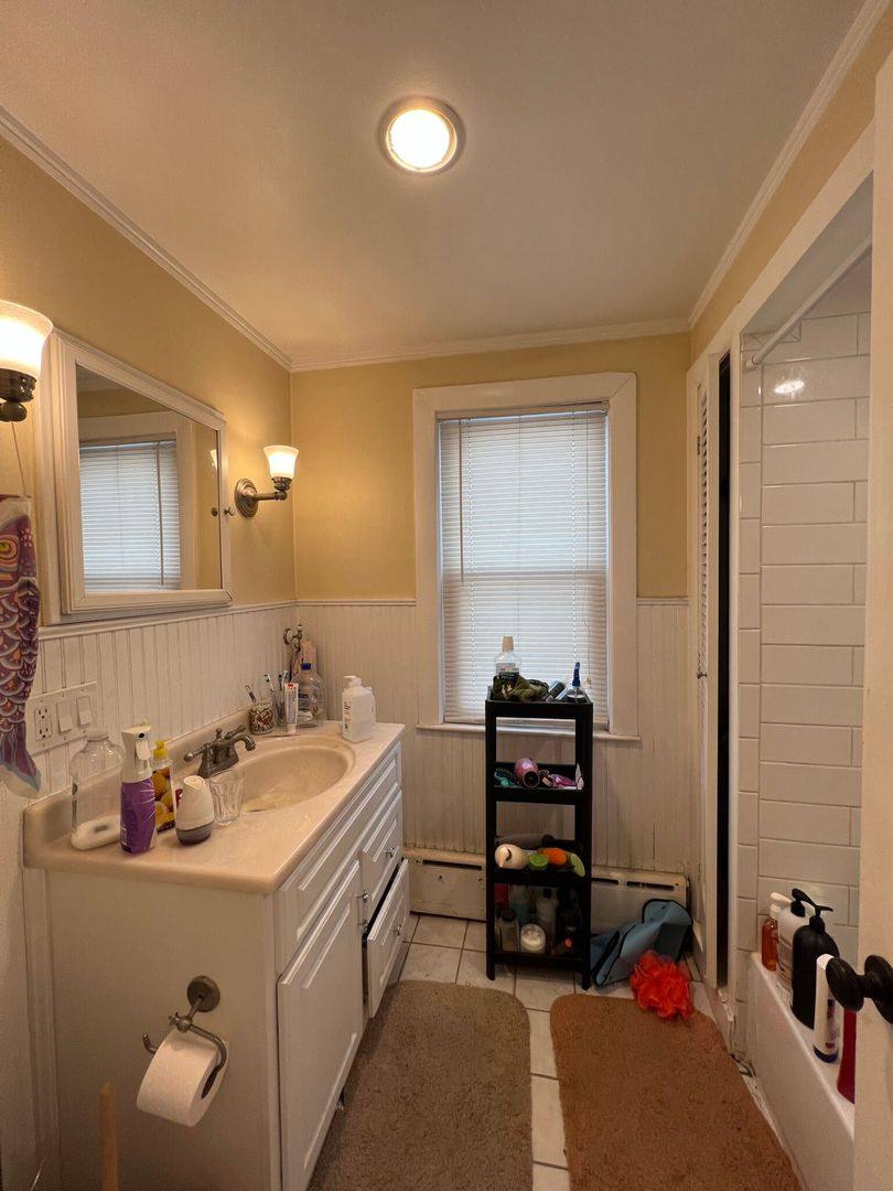Apartment for rent at 25 Chandler St #2B, Somerville, MA 02144