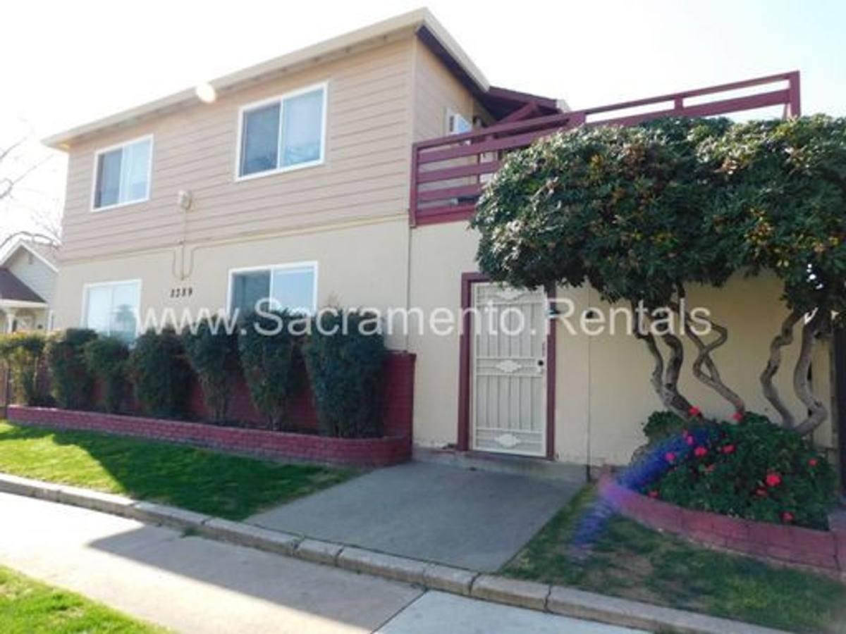 Apartment for rent at 2389 Cantalier St, Sacramento, CA 95815