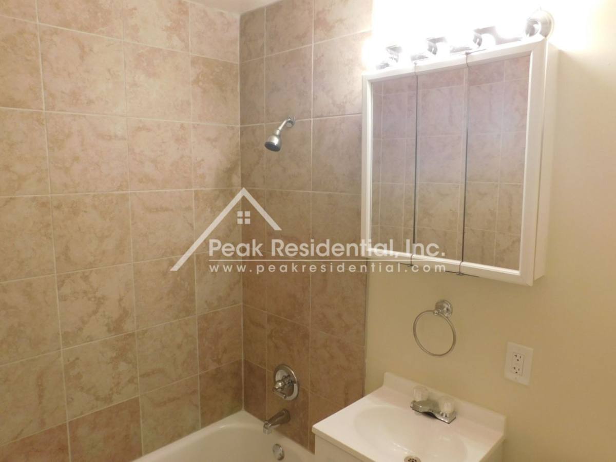 Apartment for rent at 2389 Cantalier St, Sacramento, CA 95815