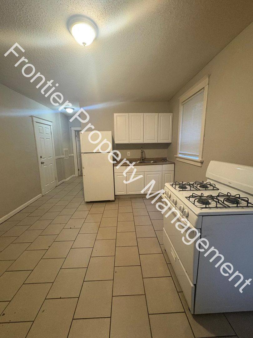 Apartment for rent at 5309 Michigan Ave, Saint Louis, MO 63111