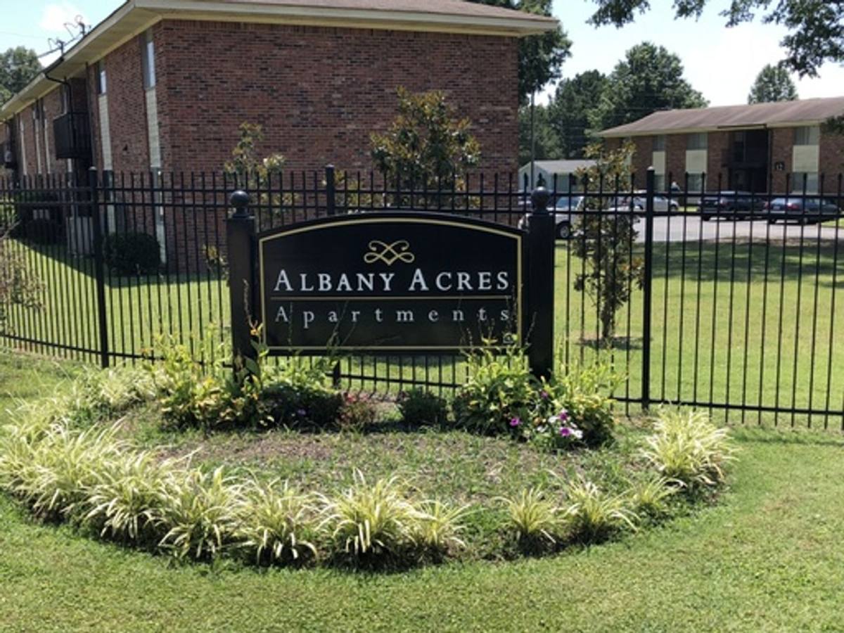 Apartment for rent at 916 Fairground Spur Rd, New Albany, MS 38652