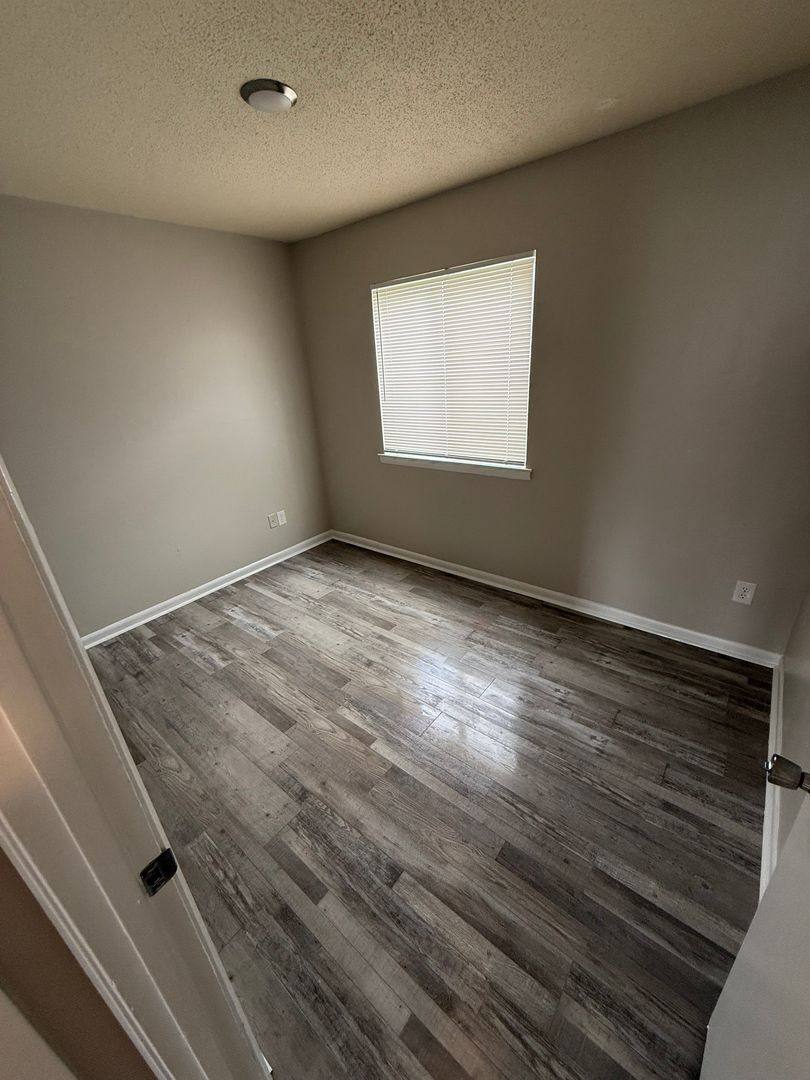 Apartment for rent at 916 Fairground Spur Rd, New Albany, MS 38652