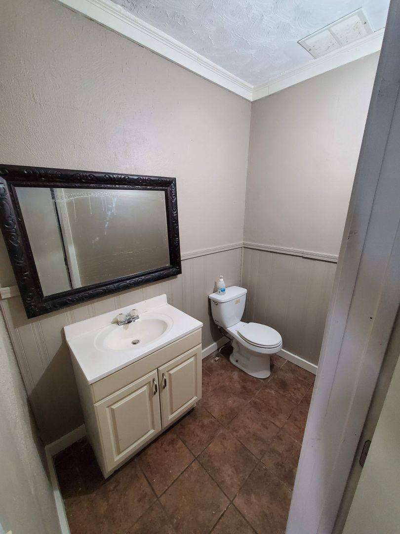 House for rent at 385 Ames St, Rochester, NY 14611