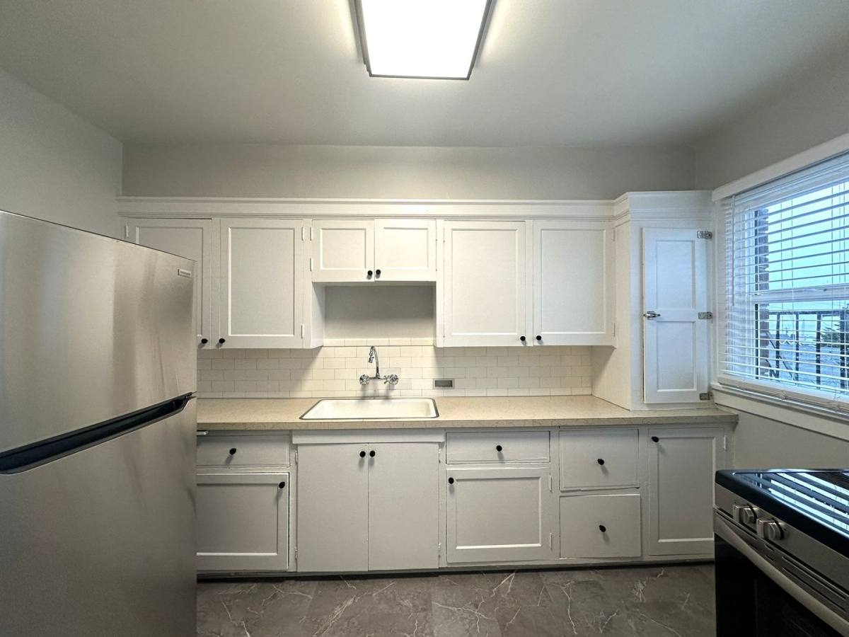 Apartment for rent at 1211 Pacific Ave, Everett, WA 98201