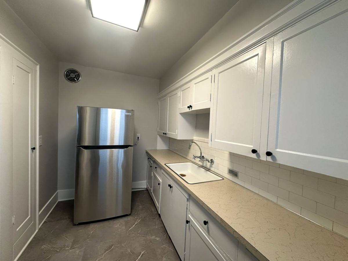 Apartment for rent at 1211 Pacific Ave, Everett, WA 98201