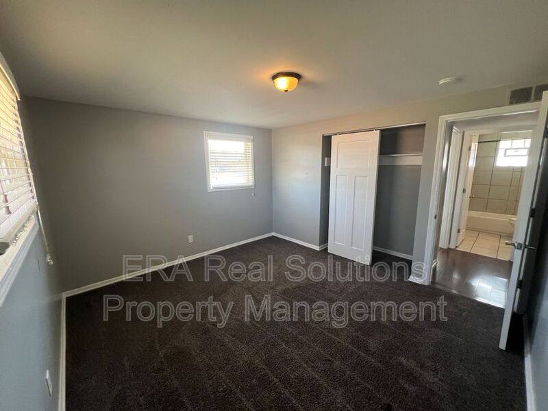 Apartment for rent at 301 S Napoleon Ave #D, Columbus, OH 43213