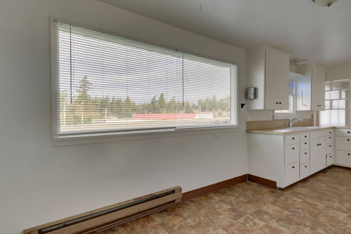 Apartment for rent at 33010 Sr, Oak Harbor, WA 98277