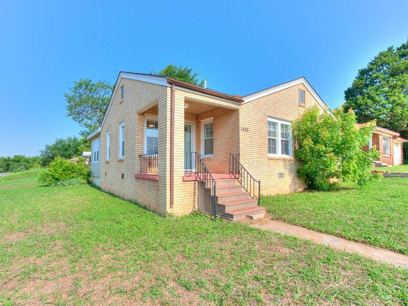 House for rent at 1501 NE Grand Blvd, Oklahoma City, OK 73117