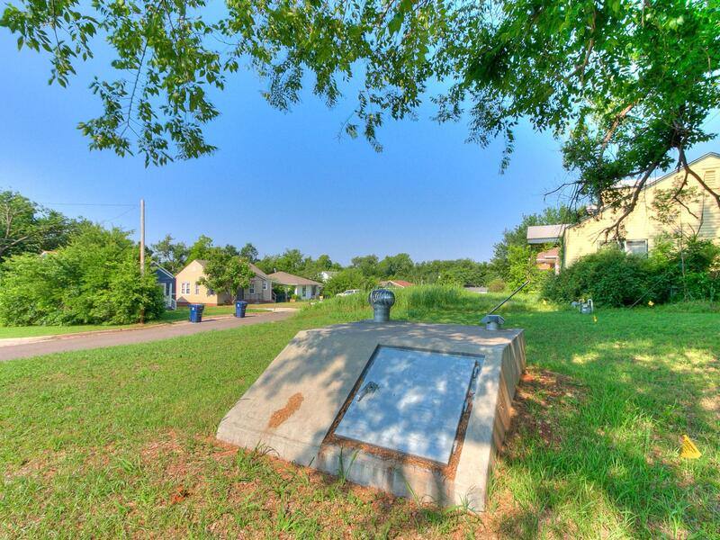 House for rent at 1501 NE Grand Blvd, Oklahoma City, OK 73117