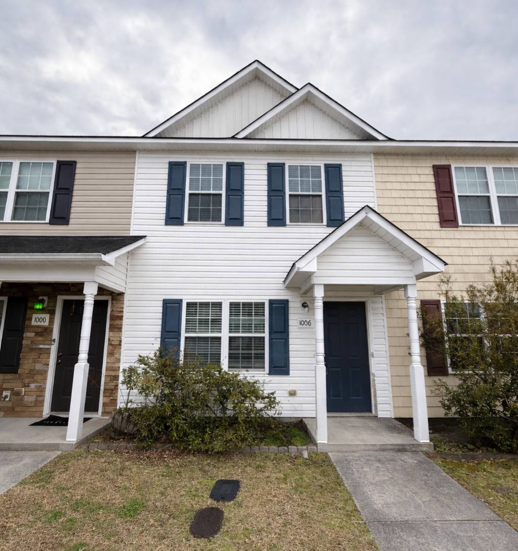 Townhouse for rent at 1006 Ornate, Jacksonville, NC 28546