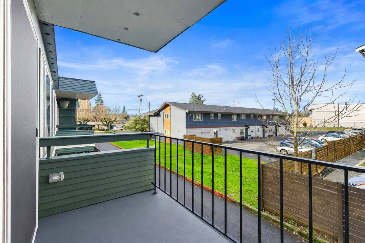 Apartment for rent at 7111 47th Ave NE, Marysville, WA 98270
