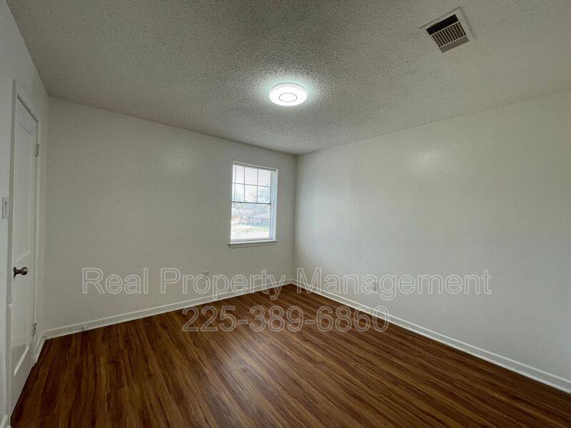 Apartment for rent at 1511 Cristy Dr E, Baton Rouge, LA 70815