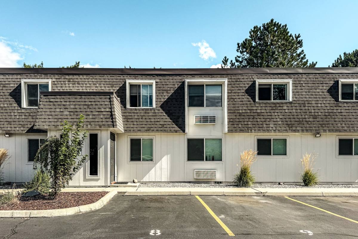 Apartment for rent at 490 9th St NE, East Wenatchee, WA 98802